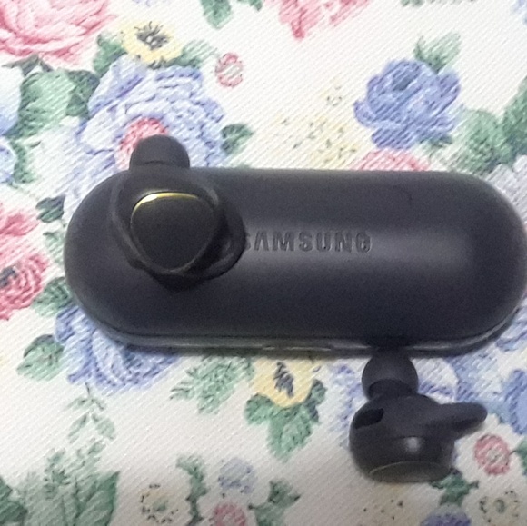 Bluetooth - Picture 4 of 5